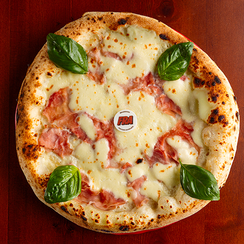 Pizza Crostino cotto con Fiordilatte dei Monti Lattari e Prosciutto Cotto Raspini